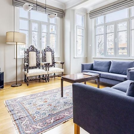 Flat With Balcony And Bosphorus View In Beyoglu Istambul Exterior foto