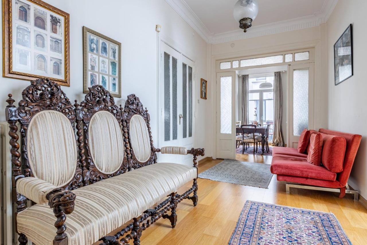 Flat With Balcony And Bosphorus View In Beyoglu Istambul Exterior foto